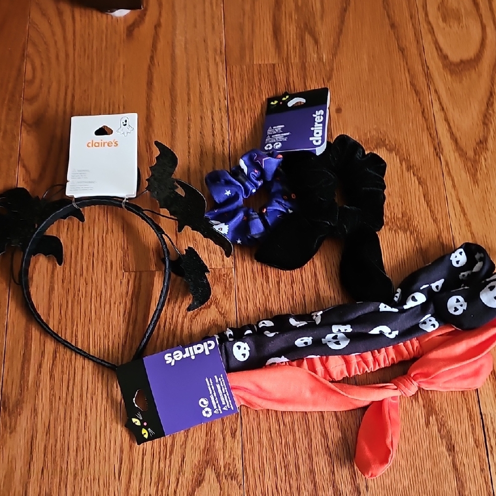 Claire's Black Bat Headband with Black Skull & Orange Tie Headwraps